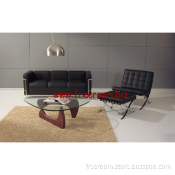 barcelona chair and Le Corbusier sofa